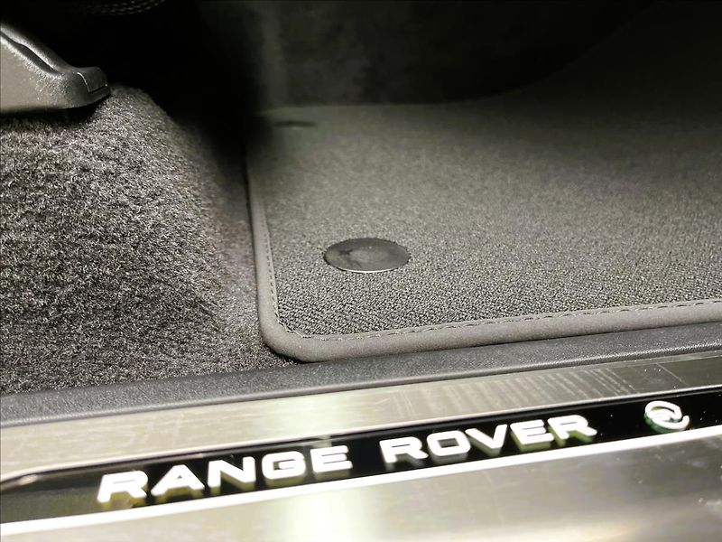 Land Rover Range Rover Sport (2026) 4,4 SV BLACK EDITION P635 - fotka 53 z 55