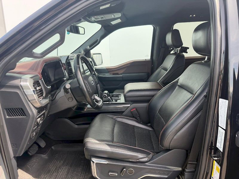 Ford F-150 (2021) Lariat 3.5L 298kW 4x4 - fotka 5 z 35