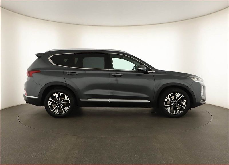 Hyundai Santa Fe (2020) 2.2 CRDi - fotka 6 z 19