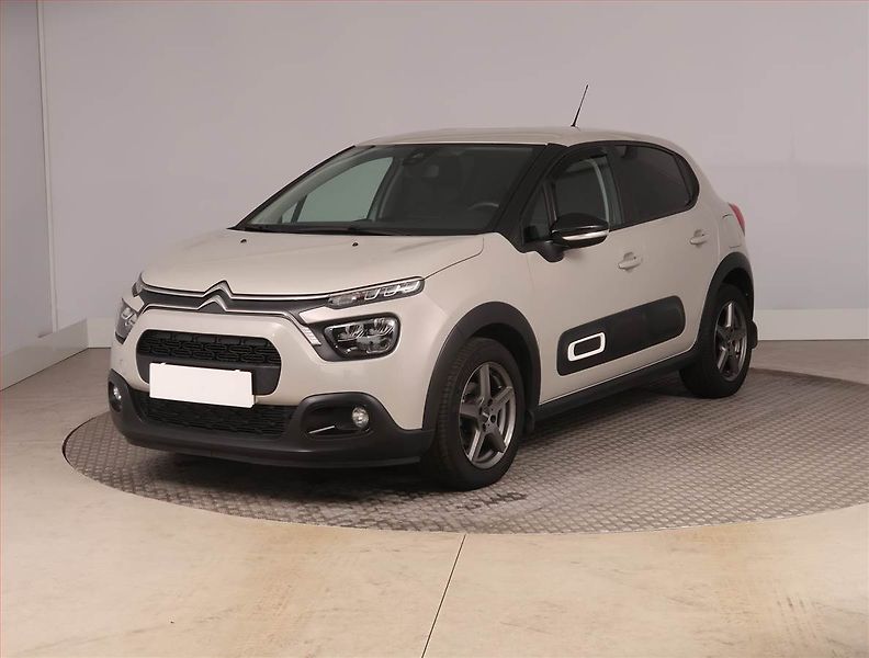 Citroën C3 (2021) Feel Pack 1.2 PureTech, ČR - fotka 2 z 15