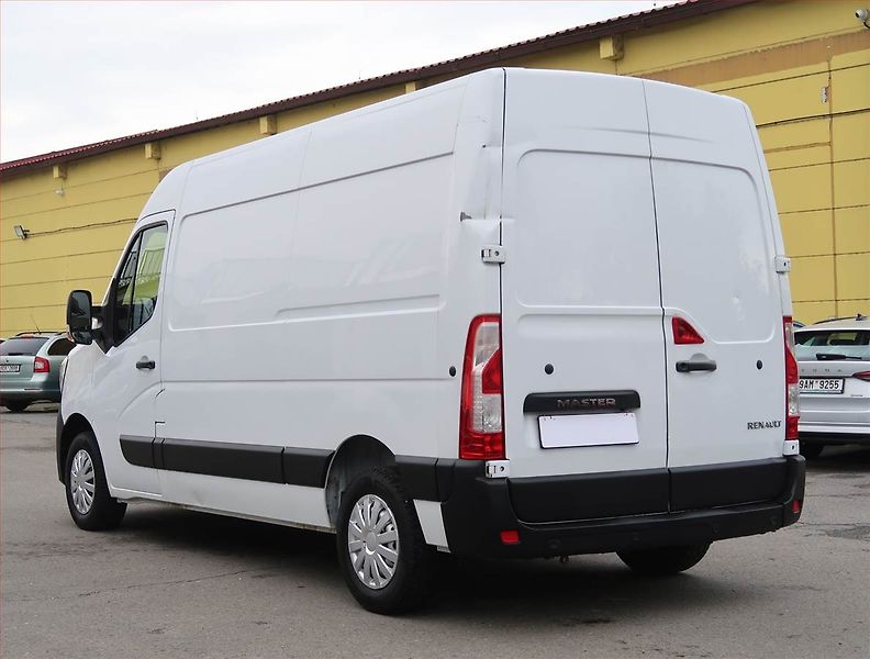 Renault Master (2021) 2.3 dCi 135, L2H2, 1.0t, 1Maj - fotka 4 z 18