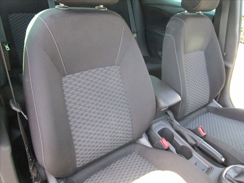 Opel Astra 1.4 Turbo Enjoy, 2. maj. - fotka 17 z 38