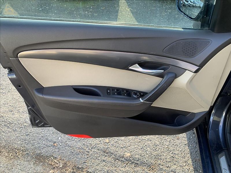 Hyundai i40 1,7 CRDI STYLE,AUTOMAT,ČR,SERV - fotka 14 z 20