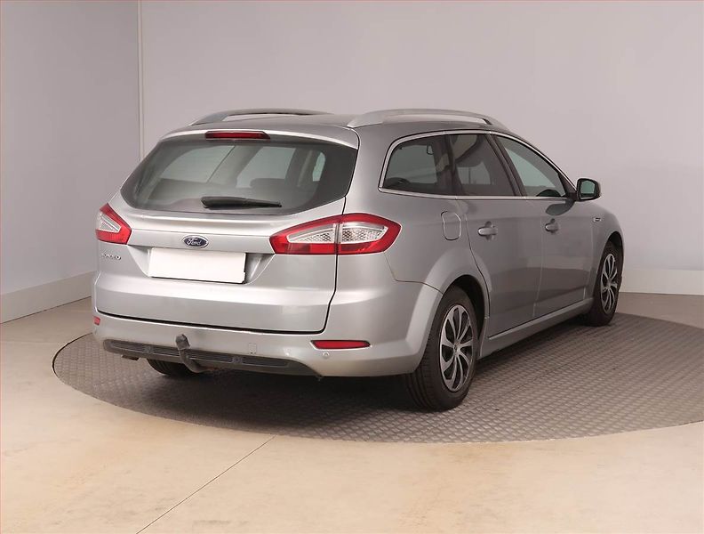Ford Mondeo (2013) 2.0 TDCi, Navi, Xenony - fotka 5 z 14