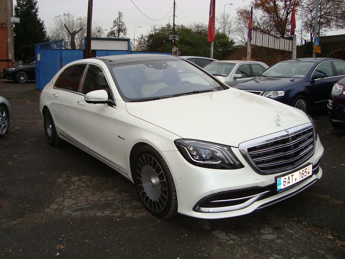 Mercedes-Benz Třídy S Maybach 560 4-Matic,ČR,1.Maj