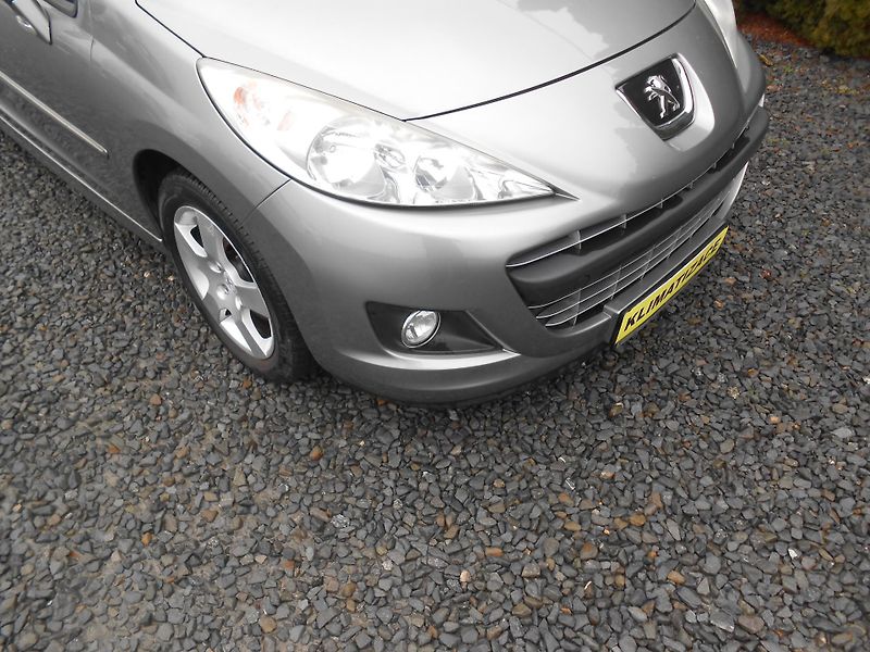 Peugeot 207 CC 1.6VTi,127TKm! KLIMA - fotka 11 z 28