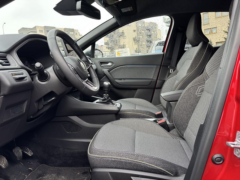 Renault Captur (2025) techno TCe 90 - fotka 5 z 10