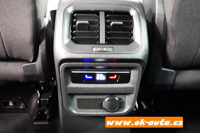 Volkswagen Tiguan 2.0 TDI DSG 110 kW 2021-DPH - fotka 30 z 53