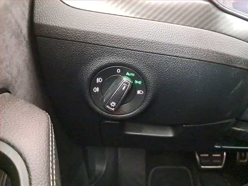 Škoda Superb (2021) Sportline 2.0 TSI - fotka 19 z 24