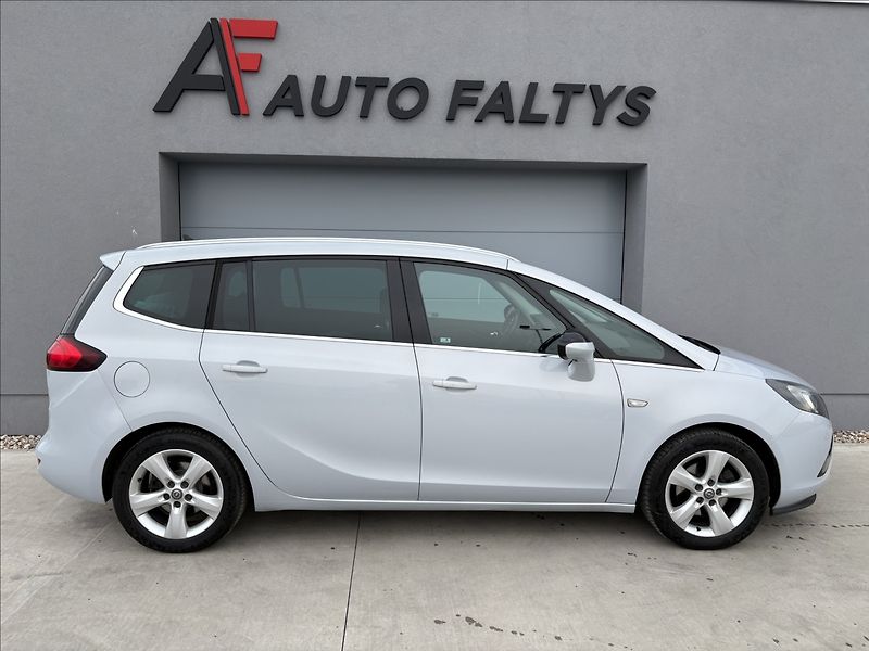 Opel Zafira 1,4 103kw ČR servis 6MT - fotka 2 z 28