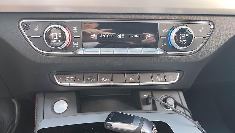 Audi Q5 (2023) Sportback S-line, B&O, Quattro - fotka 18 z 47