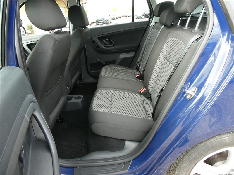 Škoda Fabia 1,2 TSi 63kW 2x kola, klima - fotka 13 z 38