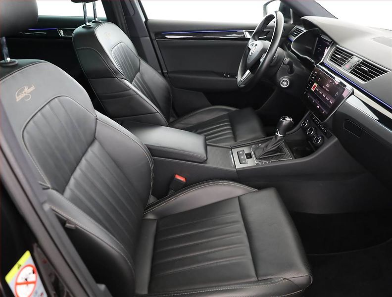 Škoda Superb (2019) Laurin&Klement 2.0 TSI - fotka 7 z 21