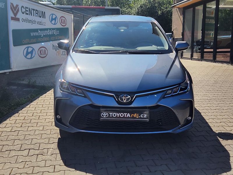 Toyota Corolla 1.8-HYBRID-AUTOMAT-KAMERA - fotka 3 z 11