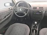 Škoda Fabia (2001) 1.4 16V, nová STK, Tažné - náhled 7