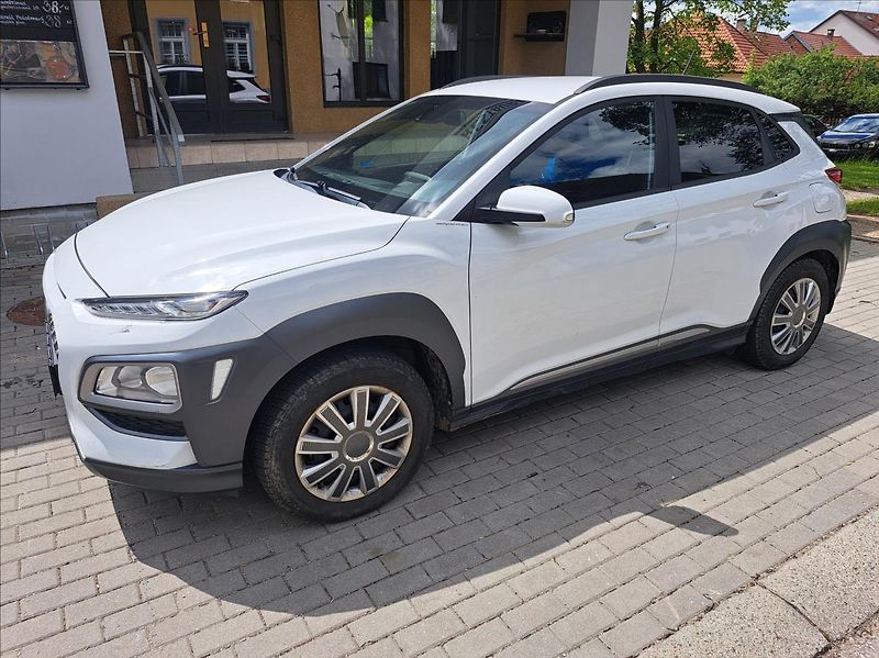 Hyundai Kona 1,0 T-GDI - fotka 4 z 56