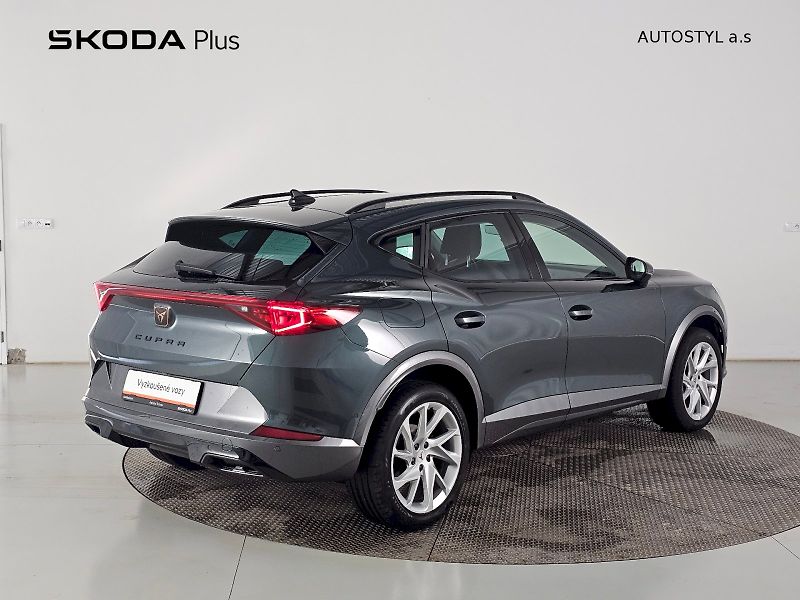 Cupra Formentor (2022) 1.5 TSI 150K DSG - fotka 2 z 29