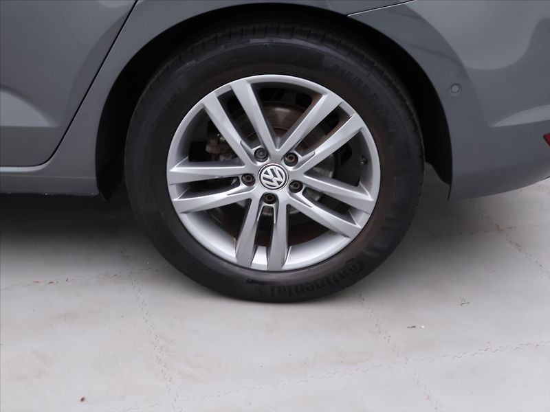 Volkswagen Touran 1,4 TSI 110kW DSG Join 7-Míst - fotka 28 z 35