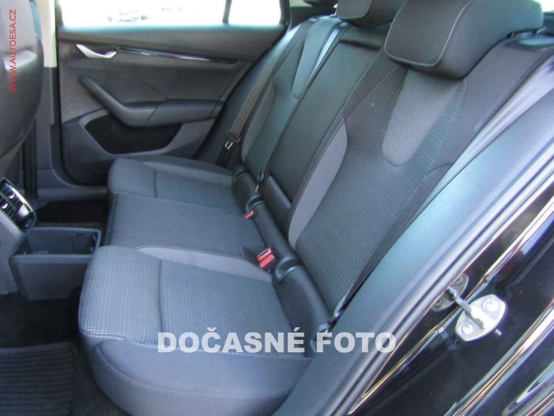 Škoda Octavia (2025) 1.5 TSi m-HEV, ČR, Selection - fotka 10 z 22