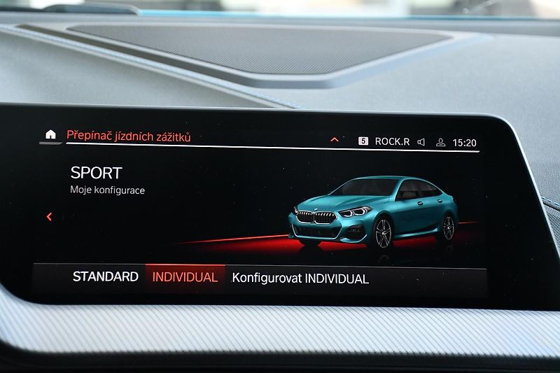 BMW Řada 2 218d M-PERFORMANCE TAŽNÉ 1M ČR - fotka 26 z 37