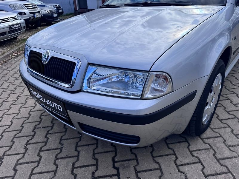 Škoda Octavia (2009) 1,4 16V 55 KW STK 1 MAJ TAŽNÉ - fotka 9 z 50