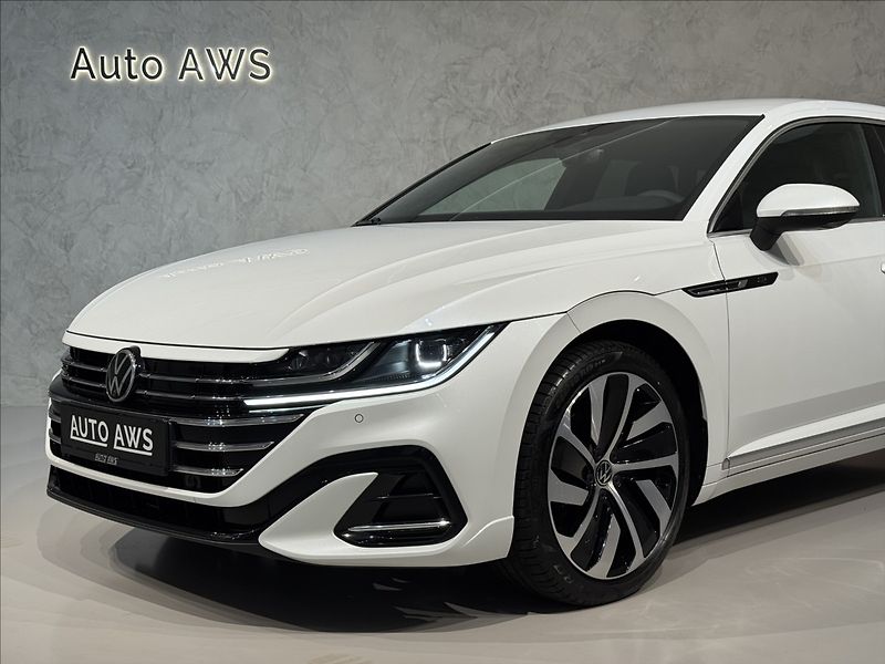 Volkswagen Arteon Shooting Brake 1,4 TSi  DSG eHybrid R-line 36 - fotka 5 z 48