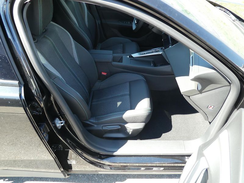 Peugeot 408 HYBRID automat navigace  - fotka 13 z 15