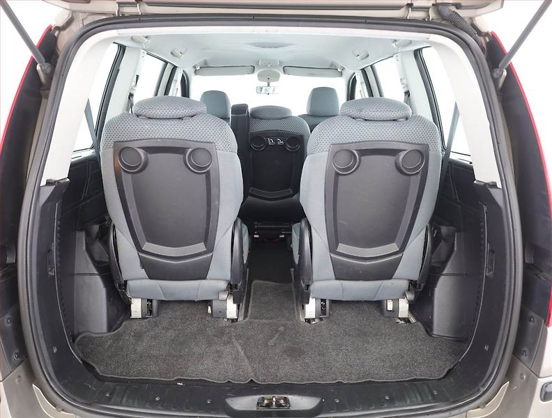 Fiat Ulysse (2009) 2.0 JTD, 7 míst, po STK - fotka 15 z 15