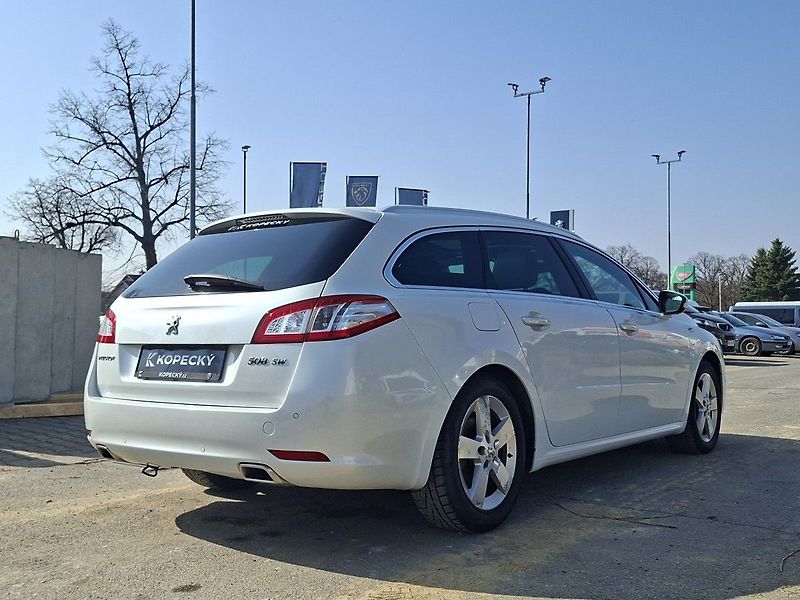 Peugeot 508 SW GT 2.2 HDI 204k AUT6 - fotka 3 z 27