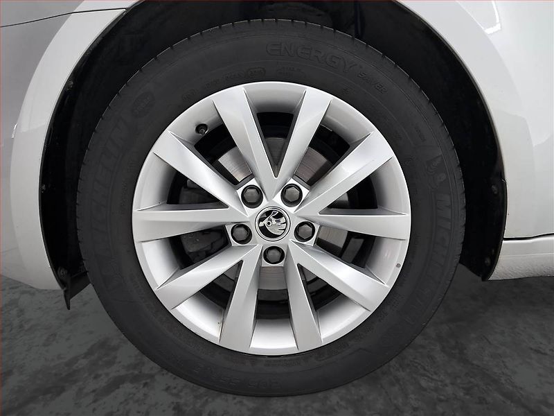 Škoda Octavia (2018) Style 1.6 TDI, Tempomat - fotka 15 z 20