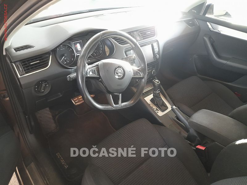 Škoda Octavia (2015) 1.8 TSi, AT - fotka 3 z 3