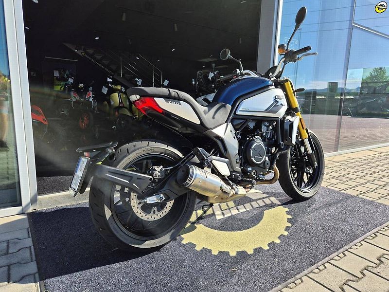CFMOTO 700 CL-X Heritage (2022) - fotka 4 z 19