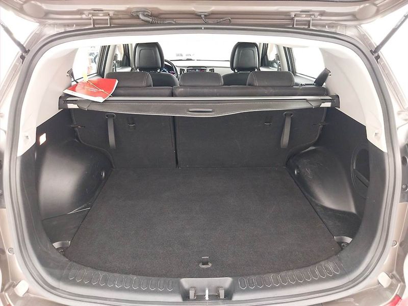 Kia Sportage (2015) 1.7 CRDi, Serv.kniha, Xenony - fotka 13 z 19