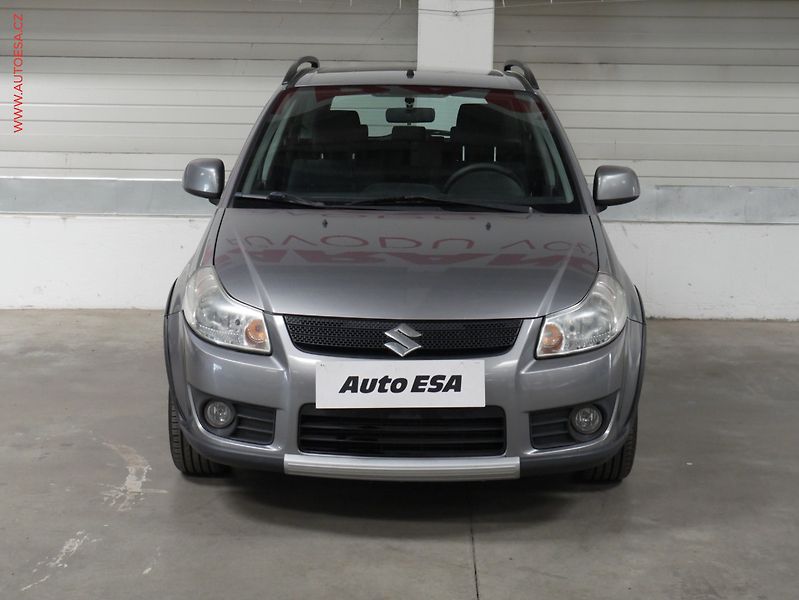 Suzuki SX4 (2006) 1.9 D, AC, výhřev sed - fotka 2 z 20
