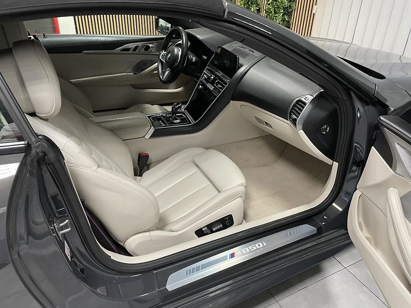 BMW Řada 8 M850i xDrive Laser REZERVACE  - fotka 14 z 21