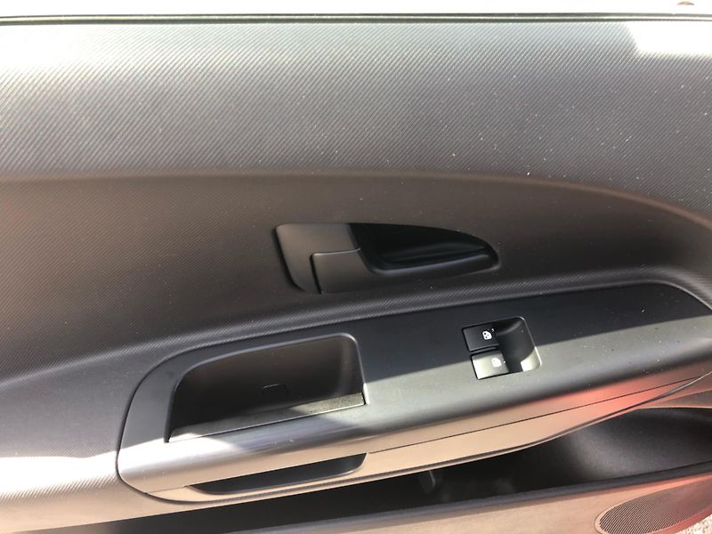 Kia Ceed Combi 1.4i ACTIVE - fotka 15 z 27