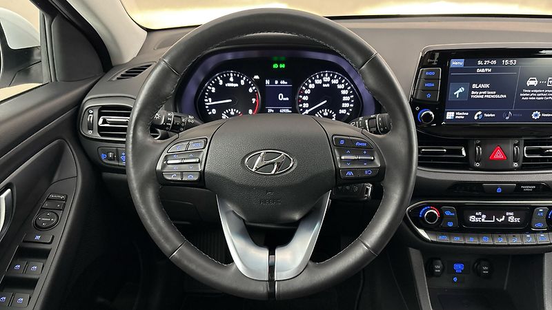 Hyundai i30 1.5 T-GDI Smart Kombi - fotka 9 z 24