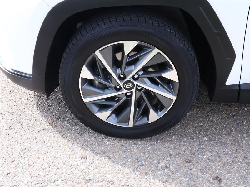 Hyundai Tucson 1,6 T-GDI 110 kW Smart Aut. DP - fotka 26 z 33