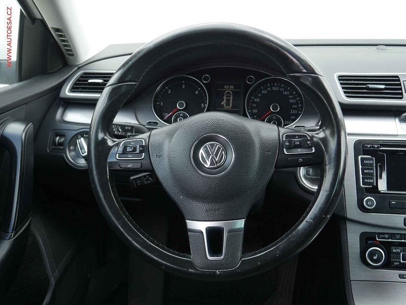 Volkswagen Passat (2011) 2.0 TDi, ČR, Comfortline, DSG - fotka 14 z 18