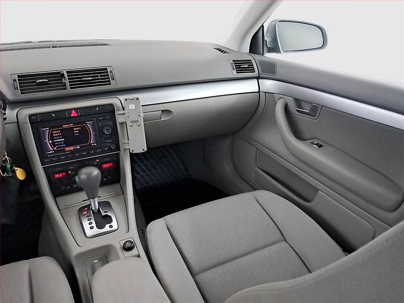 Audi A4 (2005) 2.0 TDI, Automat, nová STK - fotka 8 z 17
