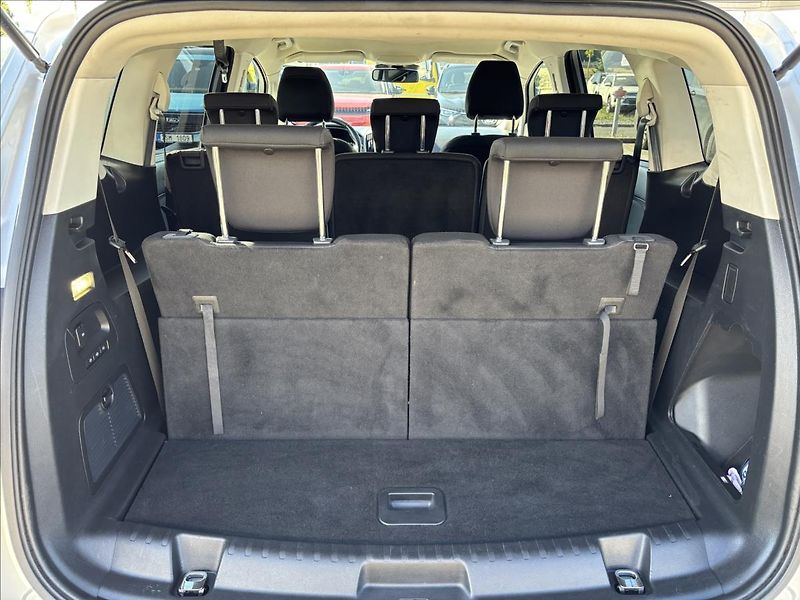 Ford S-MAX 2,0 TDCi 88 kW Trend - fotka 11 z 41