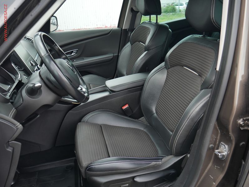 Renault Scénic (2019) 1.8dCi, ČR, Navi, AC - fotka 9 z 23