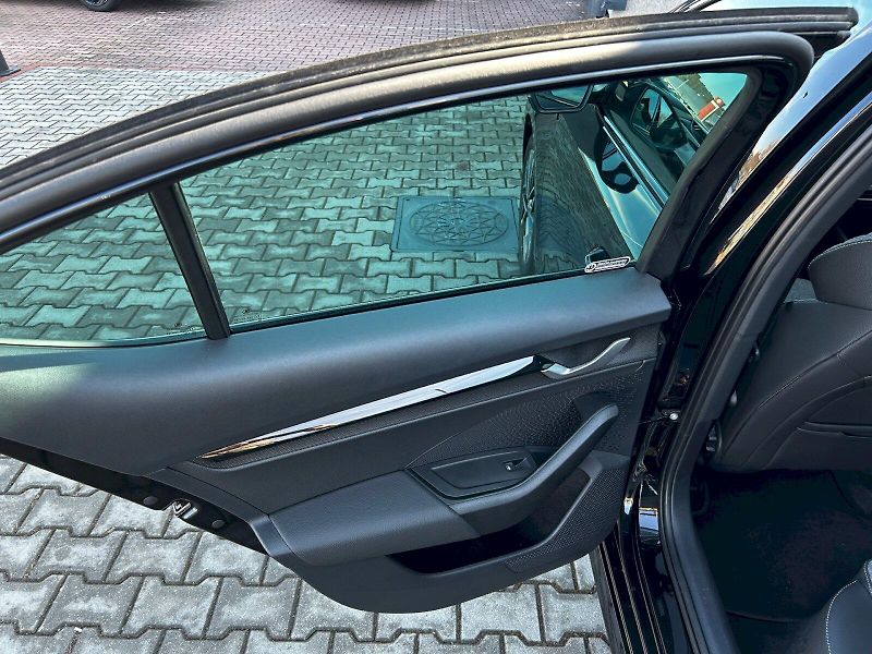 Škoda Octavia (2024) 2.0 TDI 110kW DSG Sportline - fotka 27 z 35