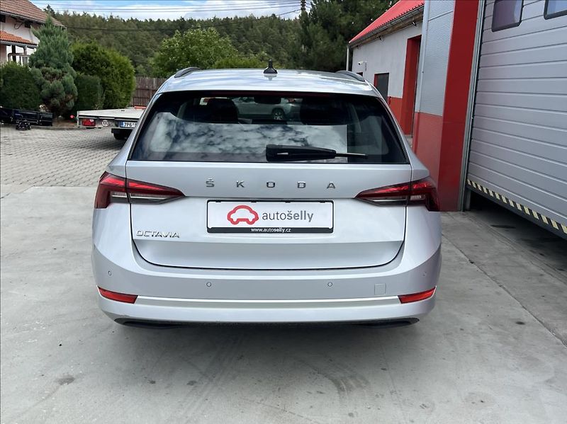 Škoda Octavia 2,0 TDI 85kW Active Combi - fotka 4 z 23