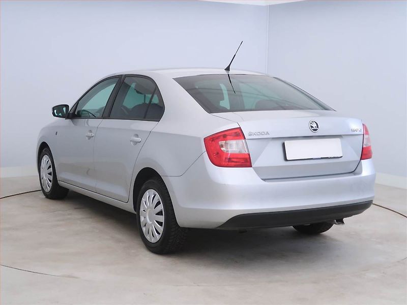 Škoda Rapid (2014) Ambition 1.6 TDI, Serv.kniha - fotka 4 z 12