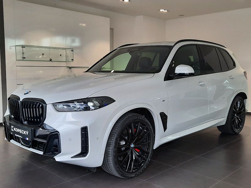 BMW X5 (2026) xDrive 30d M Sport - fotografie inzerátu
