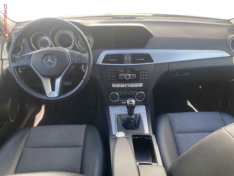 Mercedes-Benz Třídy C (2012) 1.8 i C180, Avantgarde - fotka 8 z 19