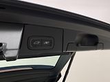 Volvo XC60 B4 AWD DARK PLUS AUT CZ - náhled 32