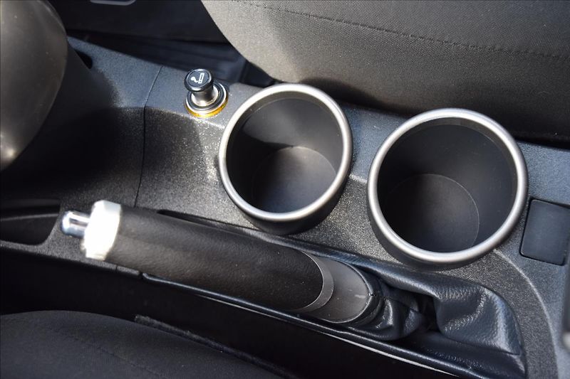 Toyota Verso 1,6 i 97KW NÍZKÉ KM 2XKOLA - fotka 46 z 48