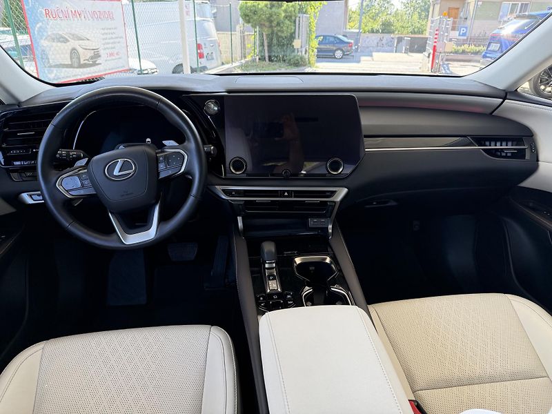 Lexus RX 450h plus Executive Plus  - fotka 9 z 10
